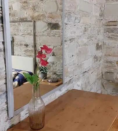 בית כפרי Anesi House סקארינו