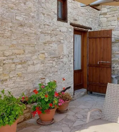 Anesi House Country house