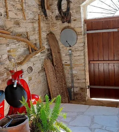 בית כפרי Anesi House *