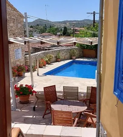 Anesi House Skarinou