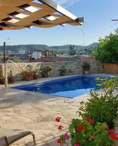 Venkovský dům Anesi House *