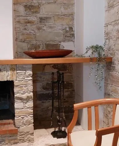 Venkovský dům Anesi House