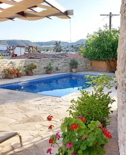 Anesi House * Skarinou