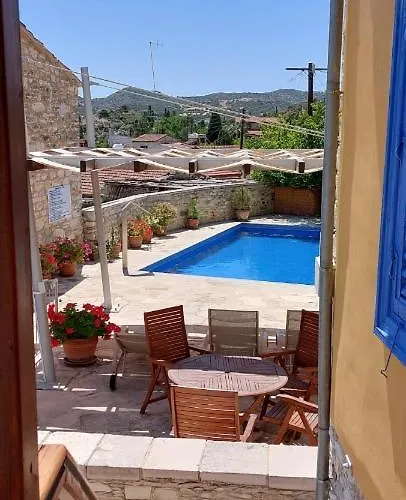 Anesi House Skarinou